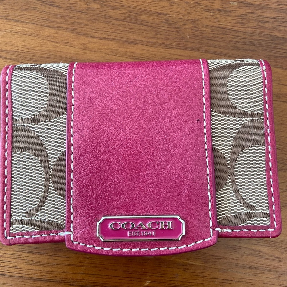 Coach Pink Wallet. Never used!!